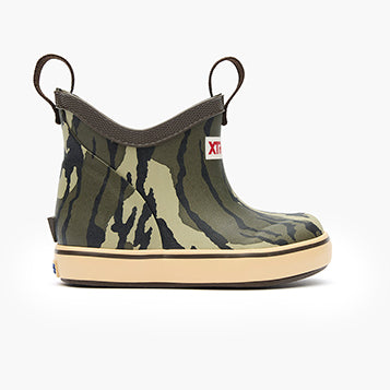 XtraTuf Kids' Mossy Oak® Bottomland Ankle Deck Boot