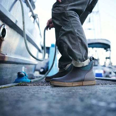 XtraTuf Men's Vintage 6 in Ankle Deck Boot Brown